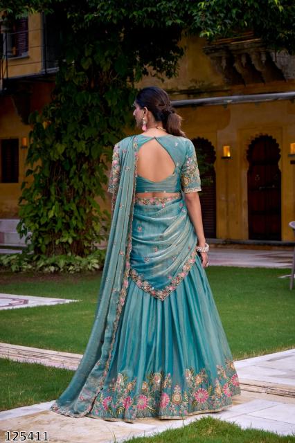 Diwali Luxe Zari Shimmer Lehenga – Sequins & Thread Embroidery