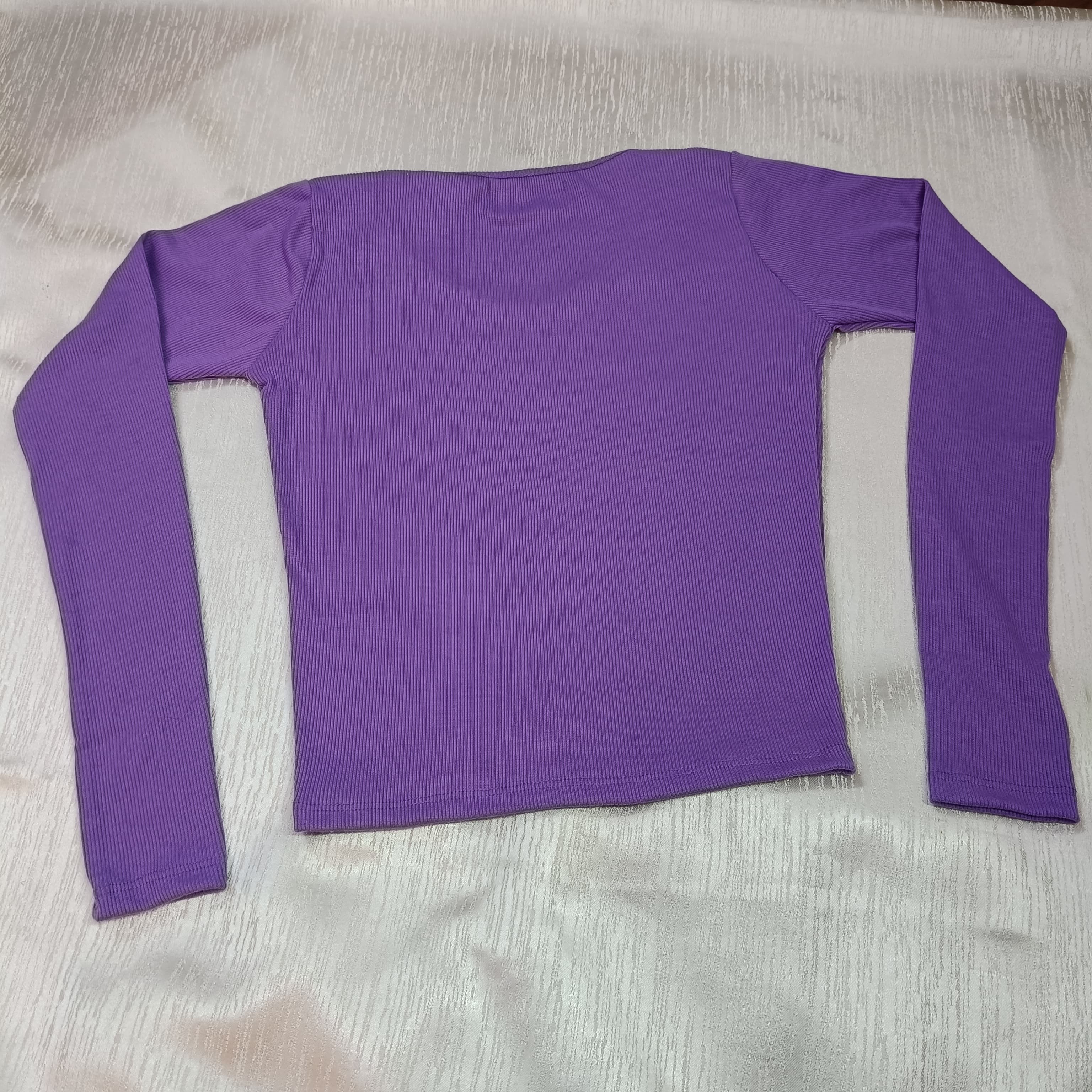 Elegant Ribbed Cotton Long Sleeve Crop Top – Perfect Blend of Comfort & Style