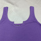 Ribbed V-Hem Stretch Crop Top