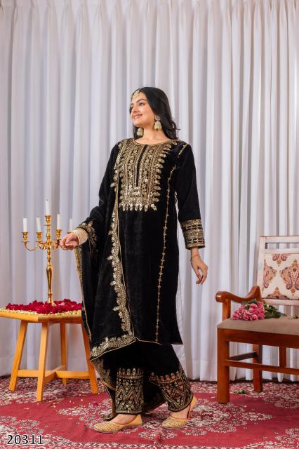 Royal Velvet Embroidered Suit Set – Luxury Party & Festive Wear for Women