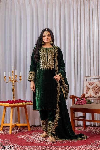 Royal Velvet Embroidered Suit Set – Luxury Party & Festive Wear for Women