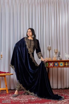 Royal Velvet Embroidered Suit Set – Luxury Party & Festive Wear for Women