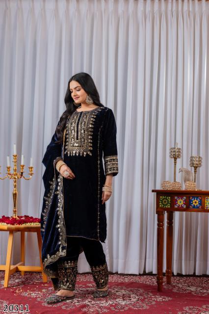 Royal Velvet Embroidered Suit Set – Luxury Party & Festive Wear for Women