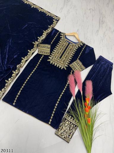 Royal Velvet Embroidered Suit Set – Luxury Party & Festive Wear for Women