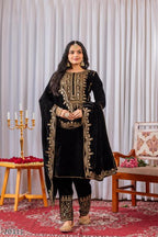 Royal Velvet Embroidered Suit Set – Luxury Party & Festive Wear for Women
