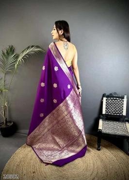 Elegant Banarasi Silk Saree with Rich Zari Weaving and Grand Designer Pallu