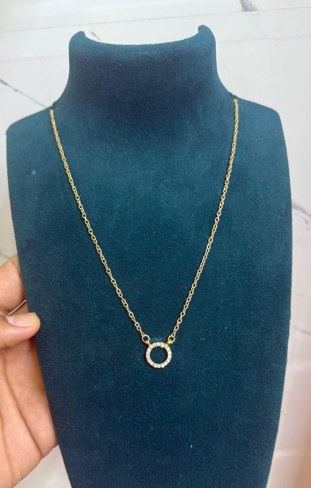 Royal Glow Gold-Plated Stone Pendant Necklace