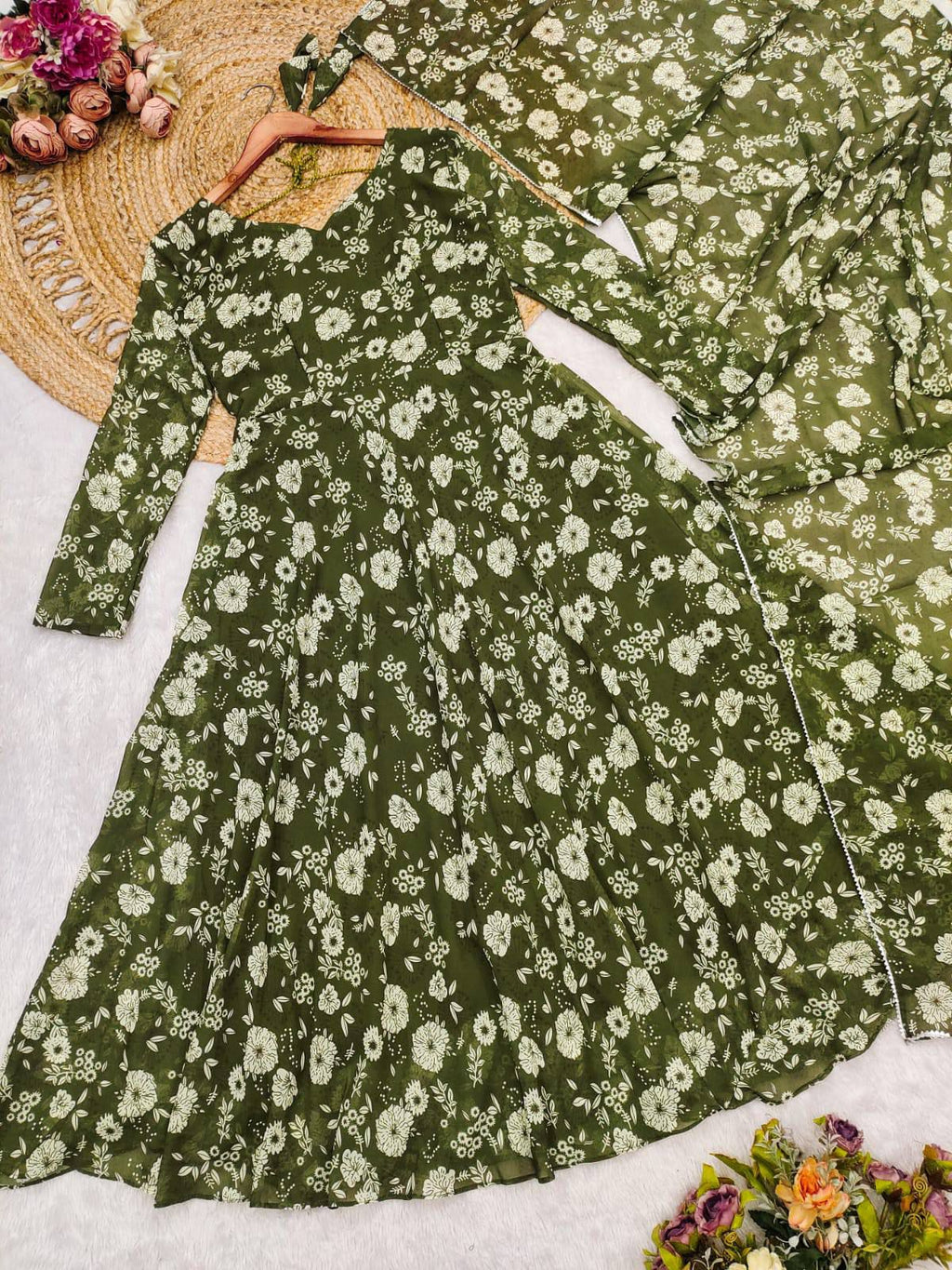 Herbliss Diwali Special – HOOR Floral Anarkali Suit Set (2238)