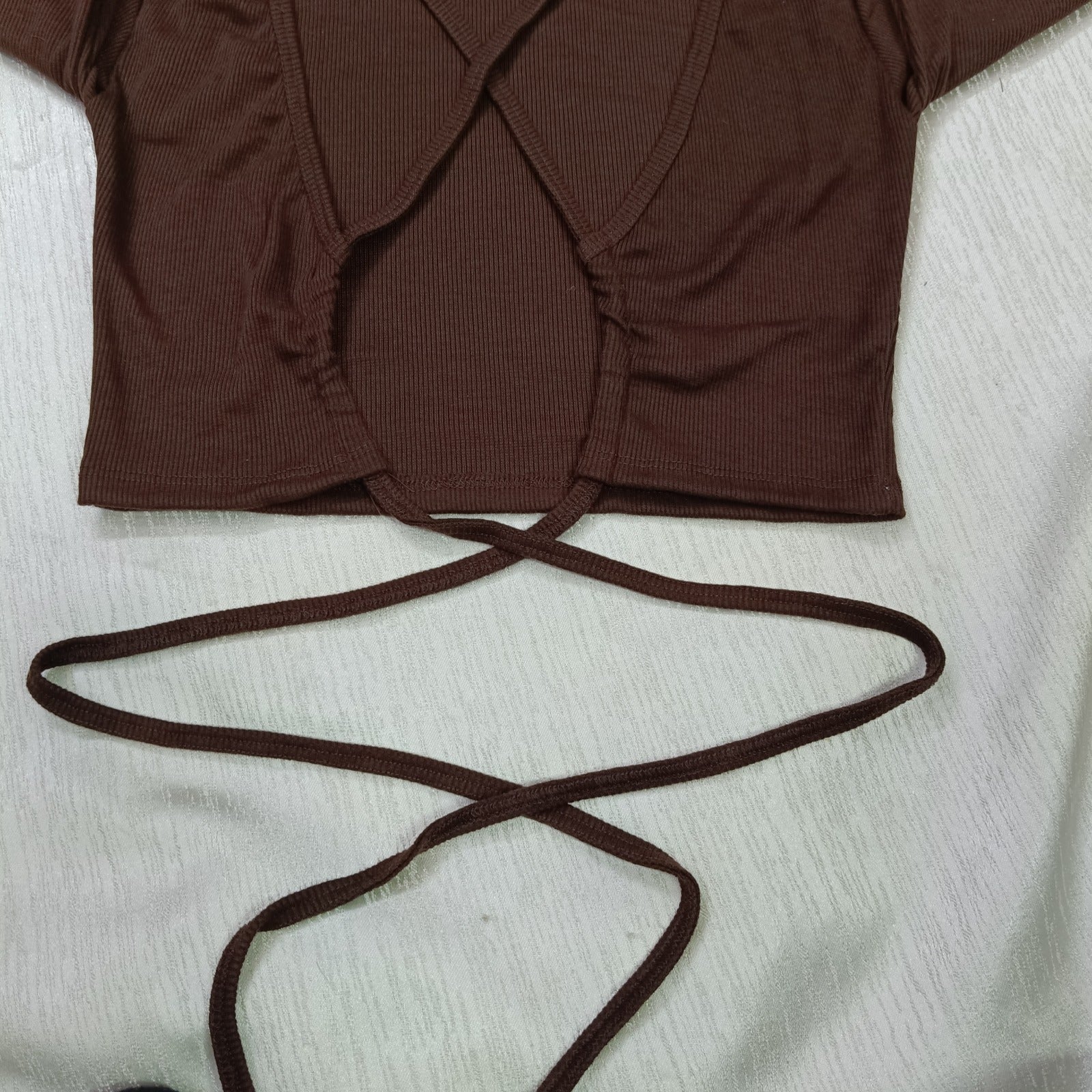 Backless Crisscross Long Sleeve Crop Top for Women – Elegant, Bold & Trendsetting Style