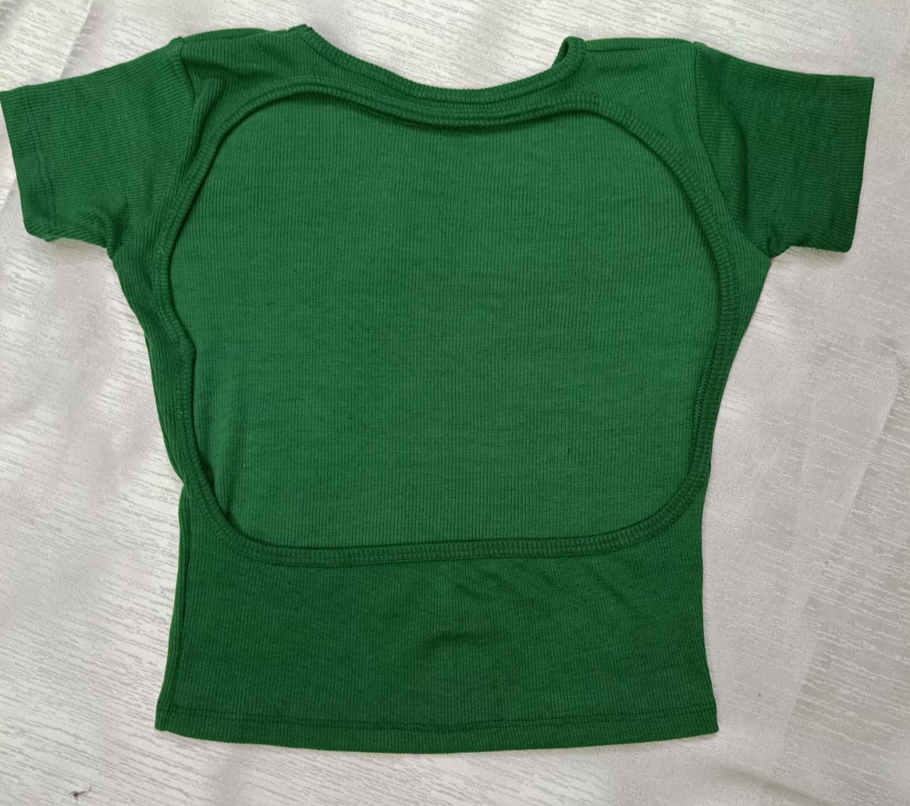 Women’s Trendy Ribbed Open Back Crop Top – Ultimate Confidence Edition