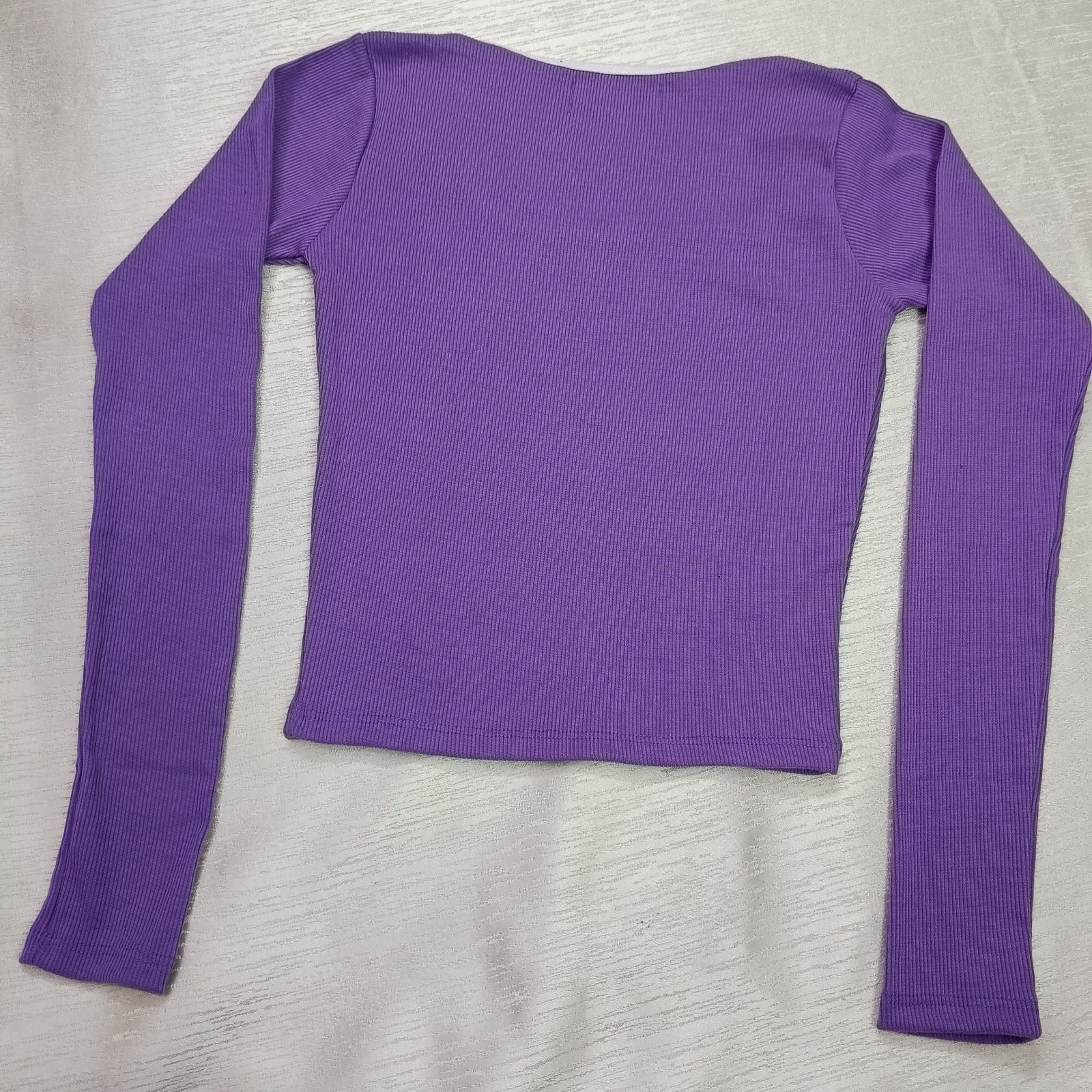 Elegant Square Neck Full Sleeve Ribbed Crop Top