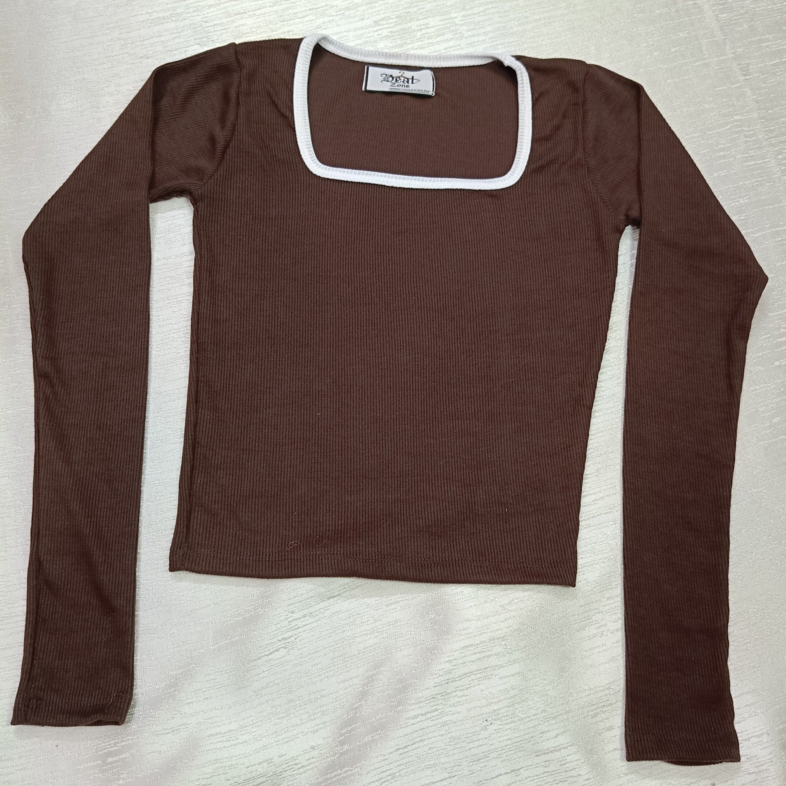 Elegant Square Neck Full Sleeve Ribbed Crop Top