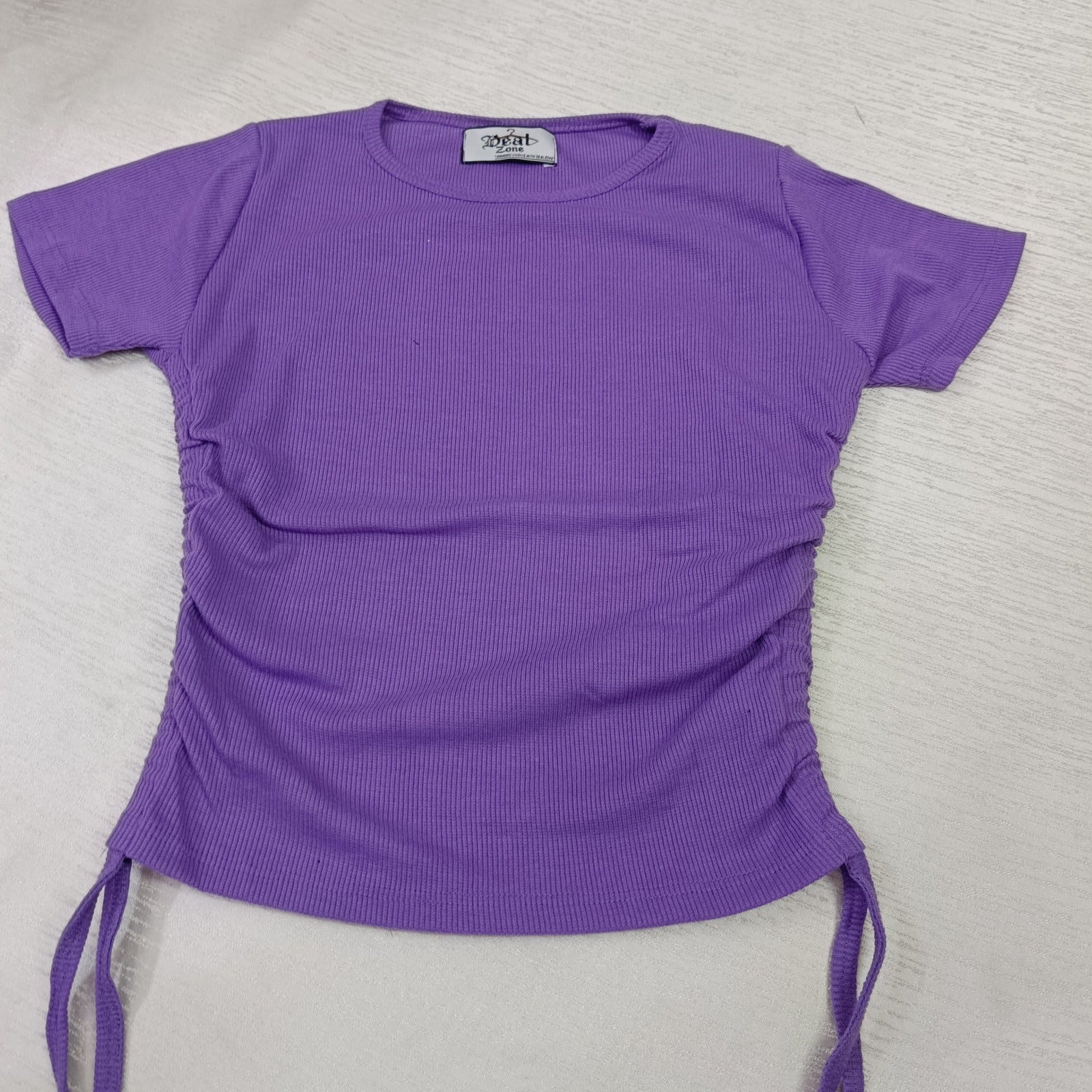 Trendy Ruched Side Fitted Crop Top for Women – Everyday Chic Essential