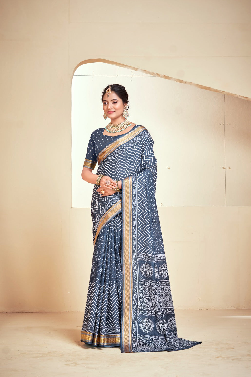 Pure Mal Mal Cotton Chatai Border Saree – Effortless Grace in Every Drape