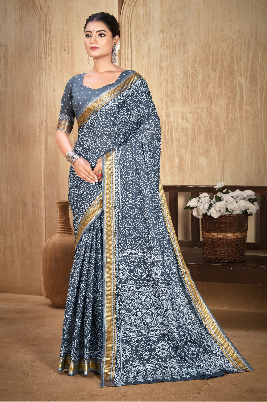 Pure Mal Mal Cotton Chatai Border Saree – Effortless Grace in Every Drape