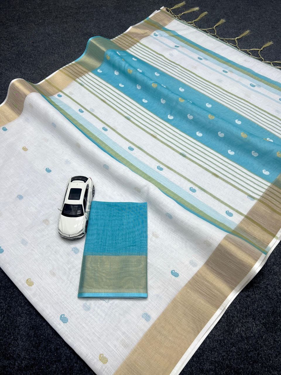 GraceWeave Premium Linen Saree with Gold Zari Border & Digital Print – Timeless Ethnic Elegance