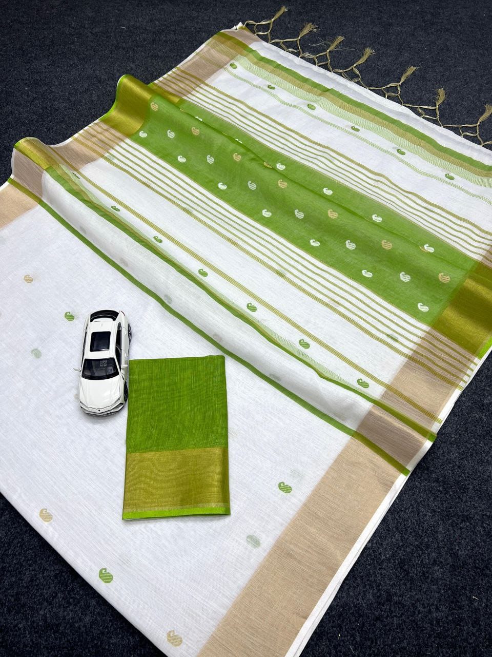 GraceWeave Premium Linen Saree with Gold Zari Border & Digital Print – Timeless Ethnic Elegance