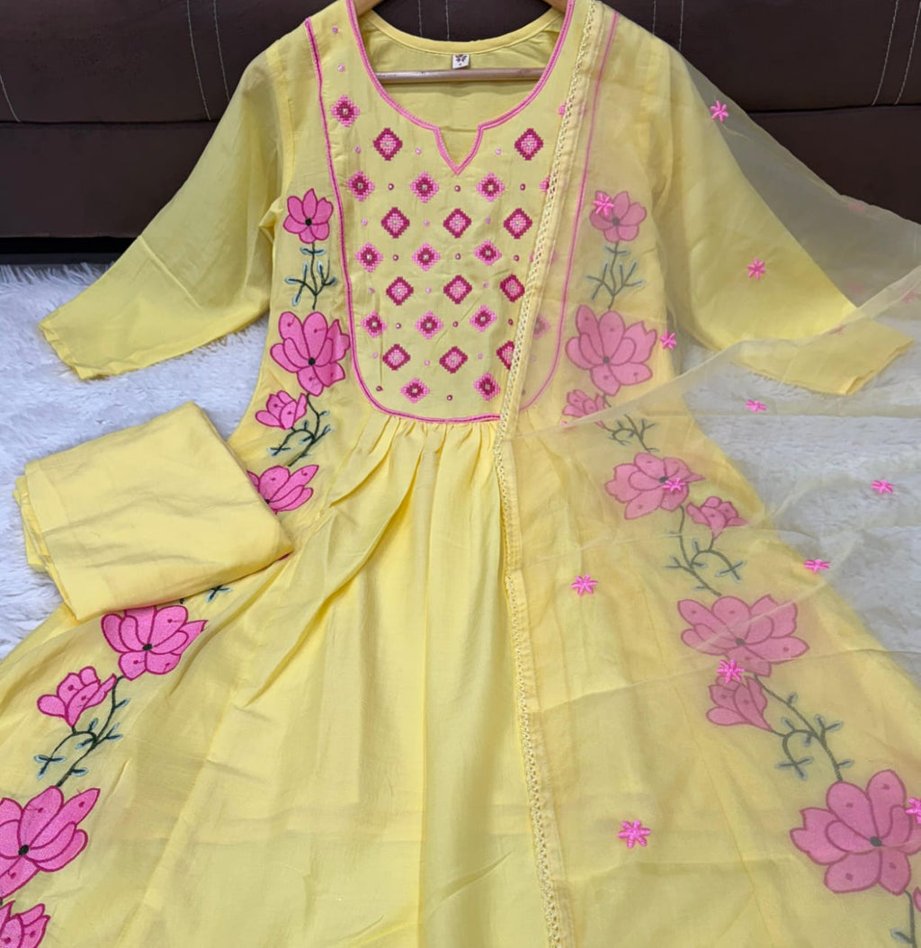 Gorgeous Embroidered Parampara Silk Suit Set with Dupatta