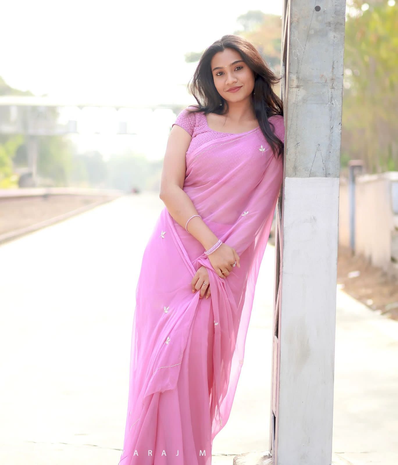 Elegant Handcrafted Leaf-Cut Georgette Saree with Silver Embellished Border