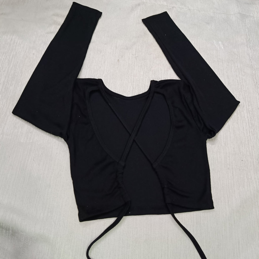 Backless Crisscross Long Sleeve Crop Top for Women – Elegant, Bold & Trendsetting Style