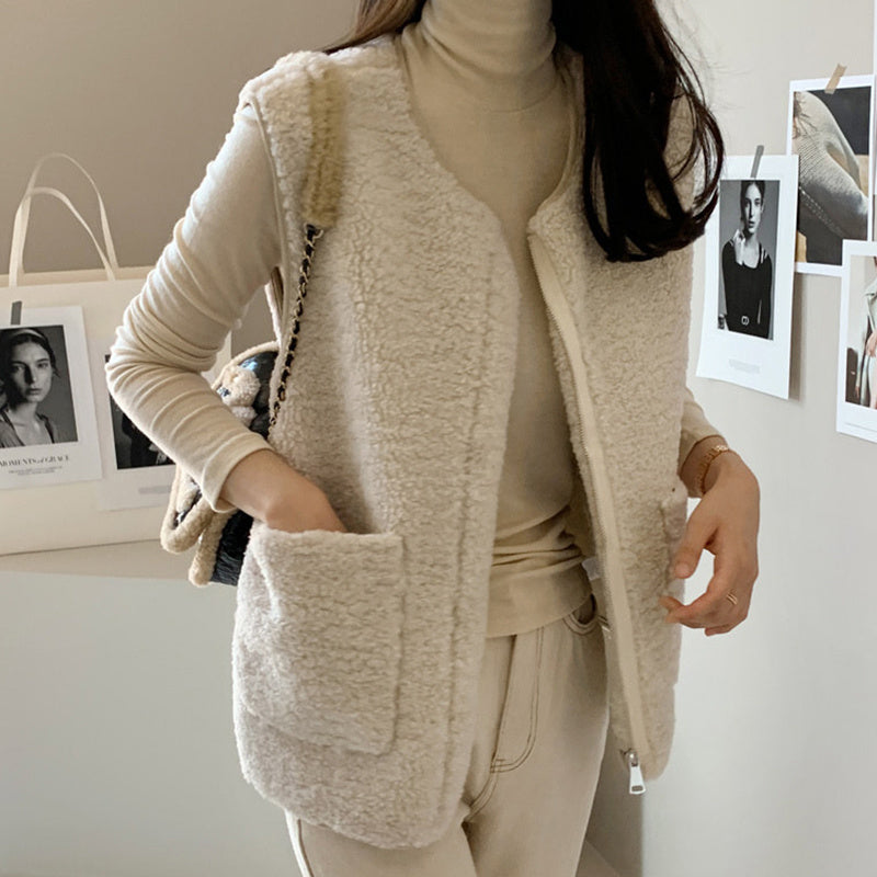 LuxeFleece Women’s Lamb Wool Vest