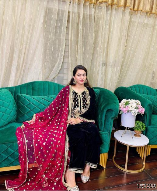 Luxury Velvet Embroidered Suit Set with Heavy Dupatta – Premium Winter Wedding Collection